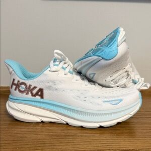 Hoka Clifton 9 - White and Blue - Size 7
